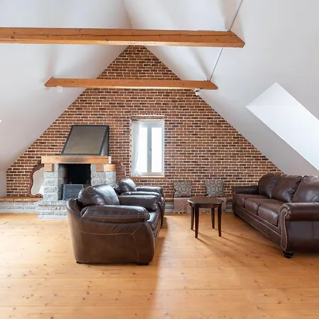 Old Town - Premium Medieval House *