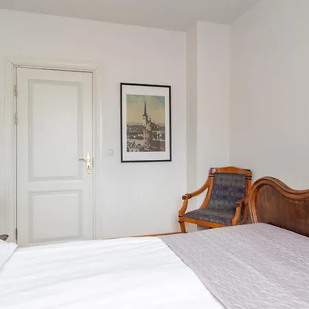 Old Town - Premium Medieval House Apartament