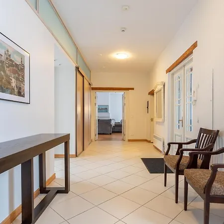 Apartment Old Town - Premium Medieval House Tallinn