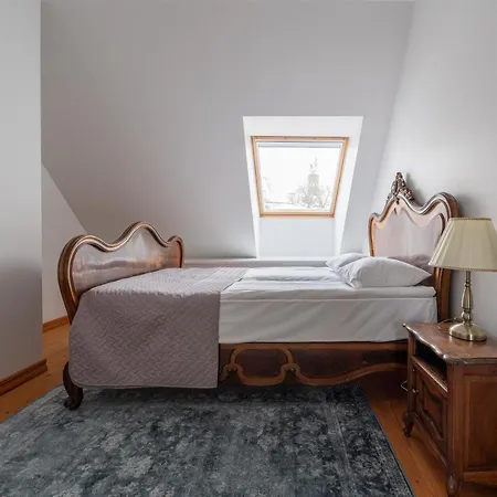 Apartment Old Town - Premium Medieval House Tallinn