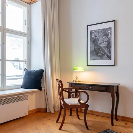 Apartment Old Town - Premium Medieval House Tallinn