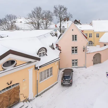 Old Town - Premium Medieval House Apartment Tallinn