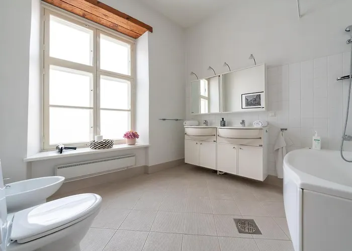 Apartment Old Town - Premium Medieval House Tallinn