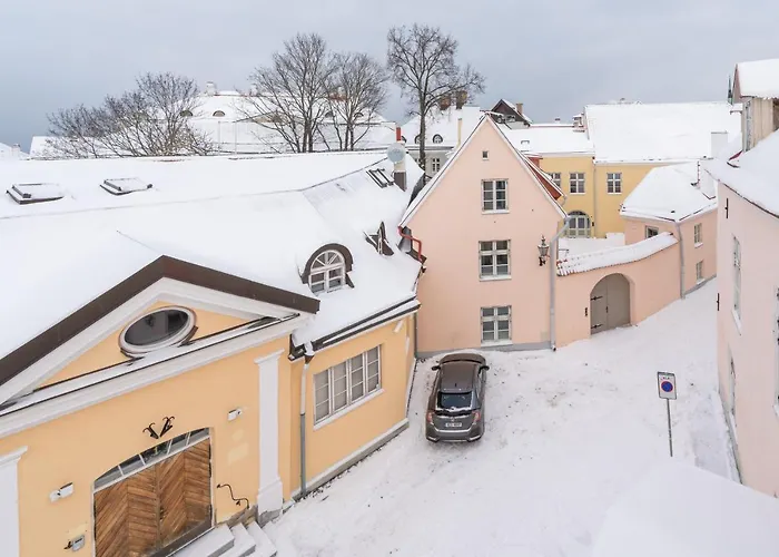 Old Town - Premium Medieval House Apartment Tallinn