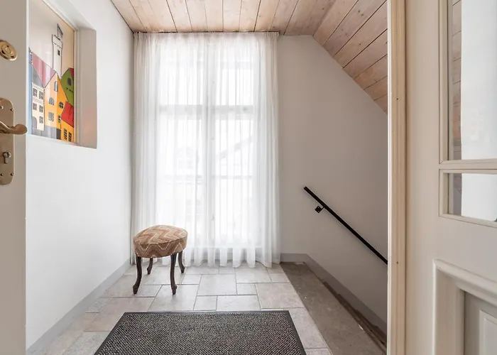 Apartment Old Town - Premium Medieval House Tallinn