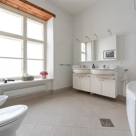 Apartamento Old Town - Premium Medieval House Tallin