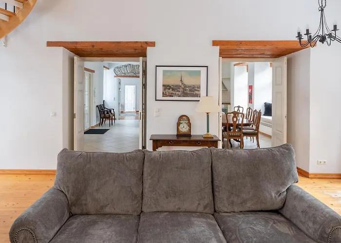 Old Town - Premium Medieval House Апартаменты Таллин